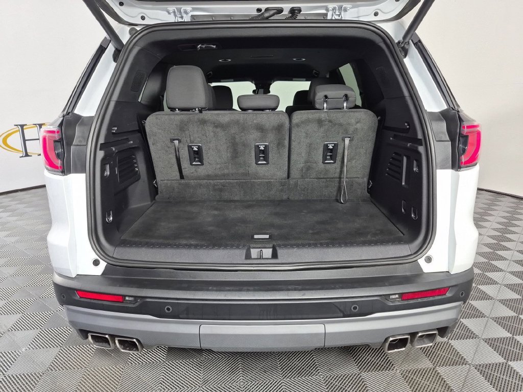 Certified 2025 GMC Acadia Elevation FWD image 33