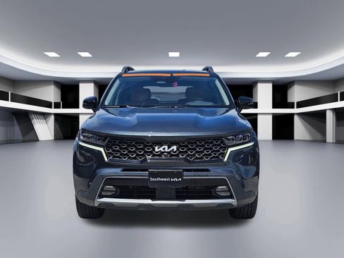 Certified 2023 Kia Sorento SX Prestige AWD/4WD image 9