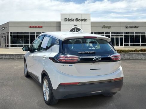 Used 2023 Chevrolet Bolt LT w/ Driver Confidence Package FWD image 3