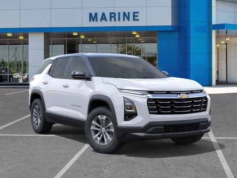 New 2026 Chevrolet Equinox LT w/ Safety and Technology Package FWD image 7