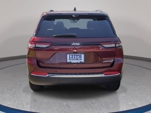 New 2025 Jeep Grand Cherokee Limited w/ Luxury Tech Group II RWD image 6