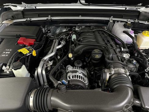 New 2026 Jeep Gladiator Sport AWD/4WD image 18