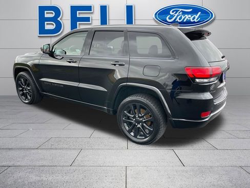 Used 2018 Jeep Grand Cherokee Altitude image 6