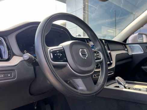 Used 2022 Volvo XC60 T8 Inscription w/ Advanced Package image 34