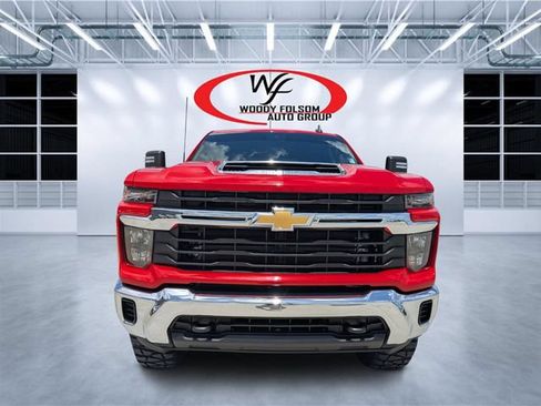 Used 2024 Chevrolet Silverado 2500 LT AWD/4WD image 8