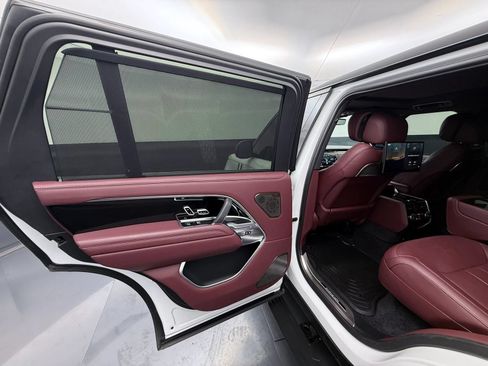 Used 2024 Land Rover Range Rover Long Wheelbase Autobiography AWD/4WD image 36