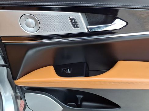 Used 2023 Lincoln Nautilus Black Label image 7