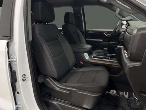 Used 2024 Chevrolet Silverado 1500 LT Trail Boss w/ Protection Package image 32