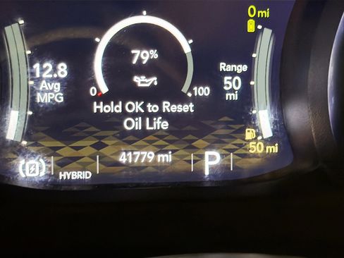 Used 2023 Jeep Wrangler Unlimited Sahara AWD/4WD image 8