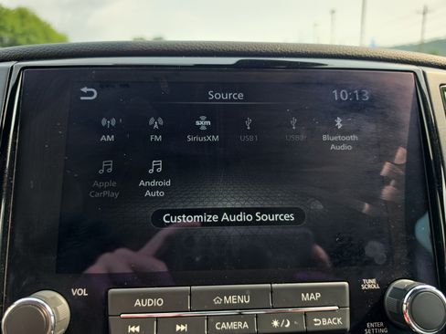 Used 2023 Nissan Titan PRO-4X AWD/4WD image 32