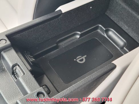 Certified 2017 Toyota Mirai FWD image 24