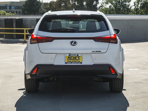 New 2026 Lexus UX 300h FWD image 5