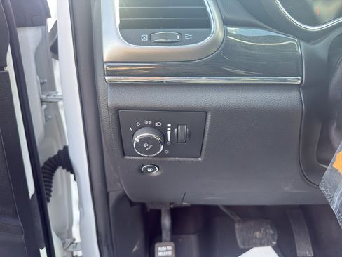 Used 2018 Jeep Grand Cherokee Trailhawk w/ Trailhawk Luxury Group image 10