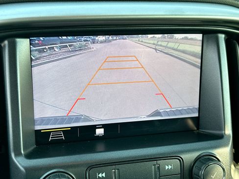 Used 2019 Chevrolet Colorado ZR2 image 17