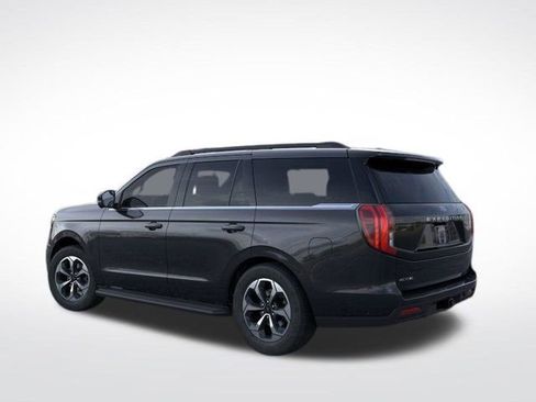 New 2026 Ford Expedition Active image 7