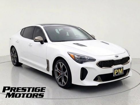 Used 2021 Kia Stinger GT2 image 1