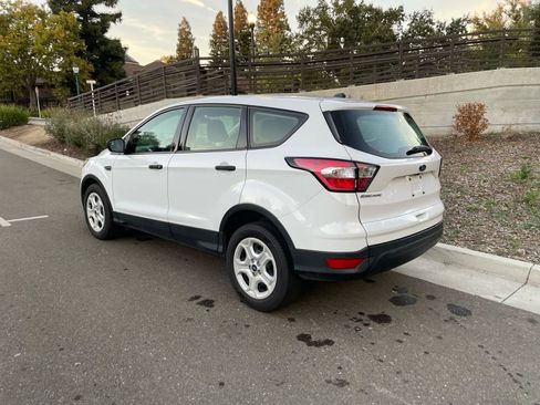 Used 2018 Ford Escape S image 29