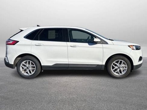 Certified 2024 Ford Edge SEL image 6