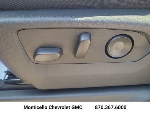 New 2026 Chevrolet Silverado 2500 Custom w/ Custom Value Package AWD/4WD image 24