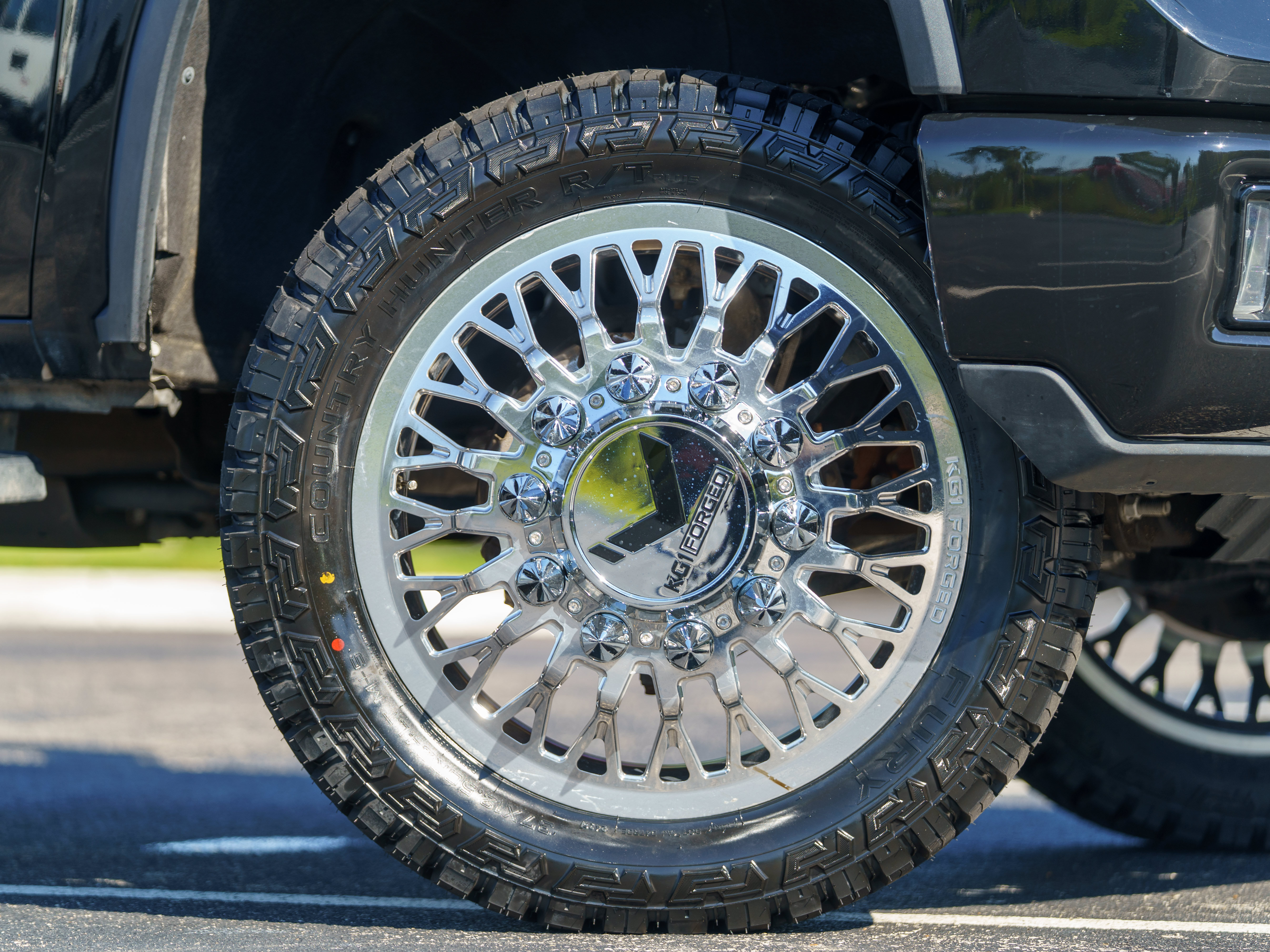 Used 2024 Chevrolet Silverado 3500 LTZ AWD/4WD image 10