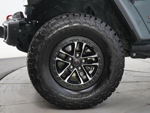 Used 2024 Jeep Wrangler Unlimited Rubicon image 31