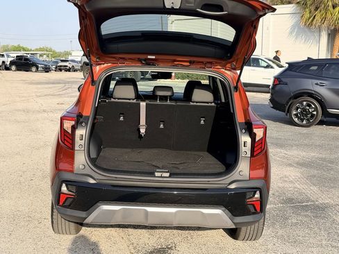 Certified 2024 Kia Seltos S image 11