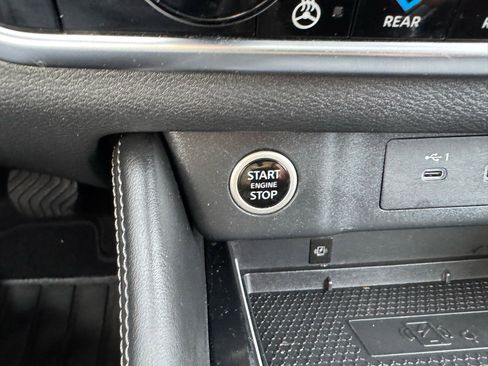 Used 2023 Nissan Rogue Platinum w/ Platinum Premium Package image 29