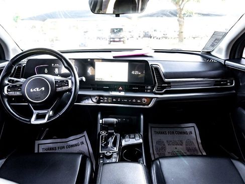 Used 2023 Kia Sportage EX image 29