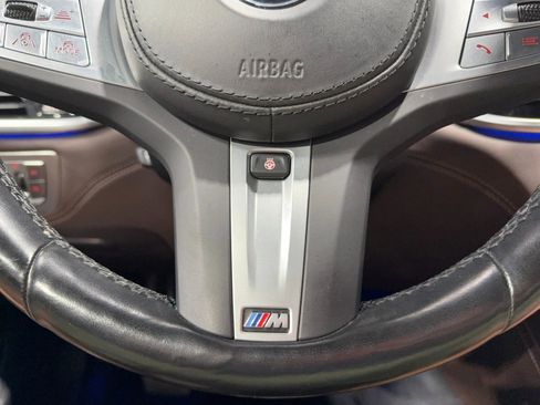 Used 2022 BMW 750i xDrive w/ M Sport Package image 34