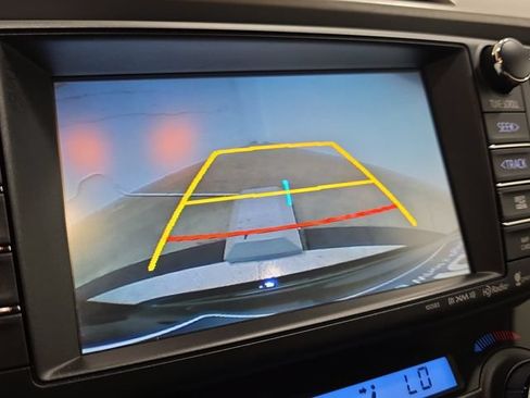 Used 2016 Toyota RAV4 Limited AWD/4WD image 23