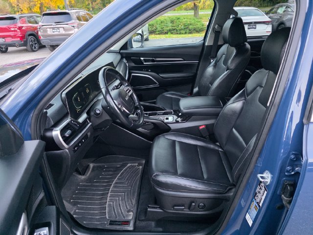 Certified 2024 Kia Telluride S w/ S Sunroof Package AWD/4WD image 15