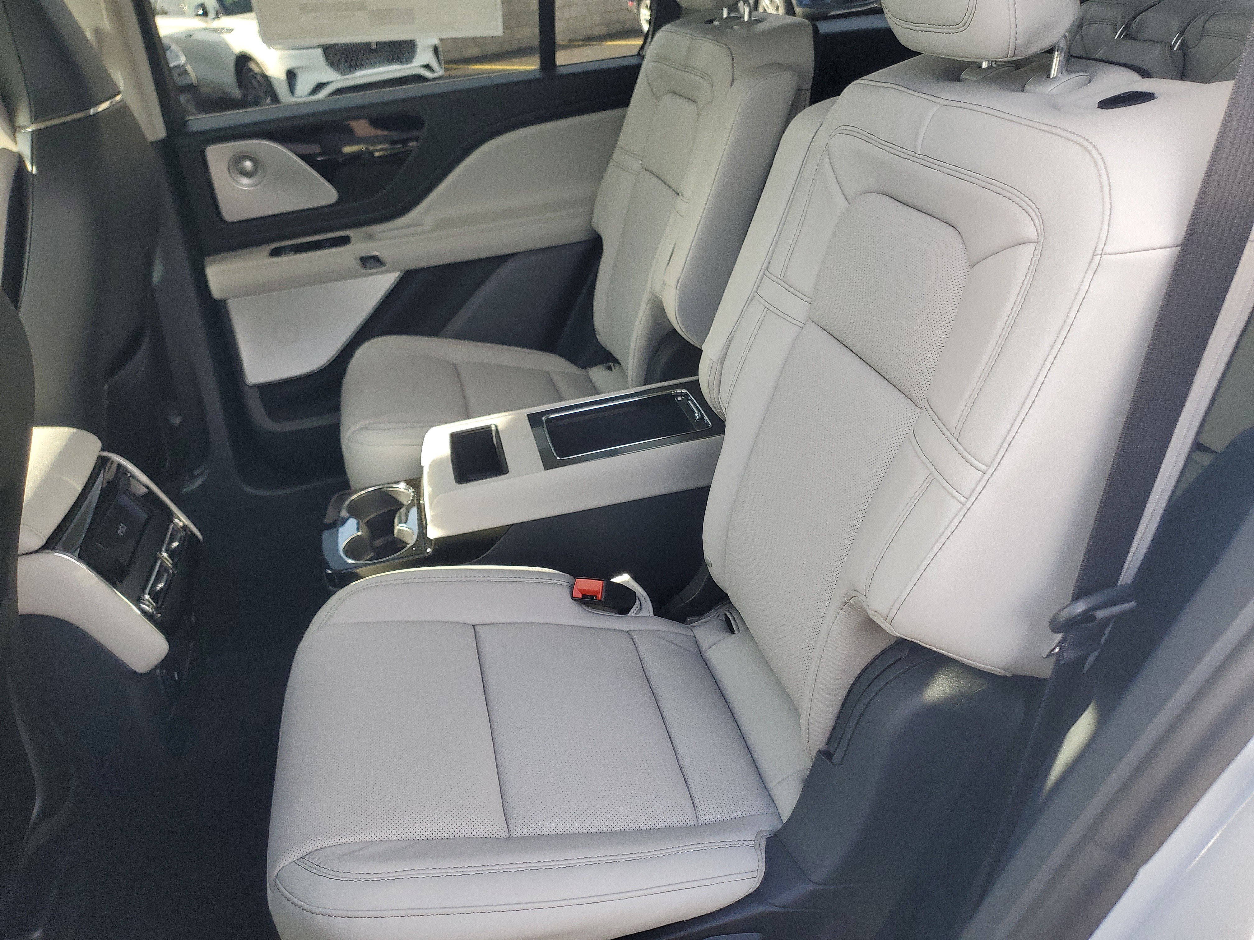 New 2027 Lincoln Aviator Reserve AWD/4WD image 27