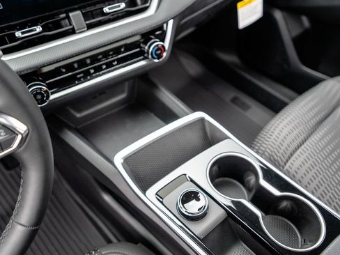 New 2026 Chevrolet Equinox LT AWD/4WD image 23