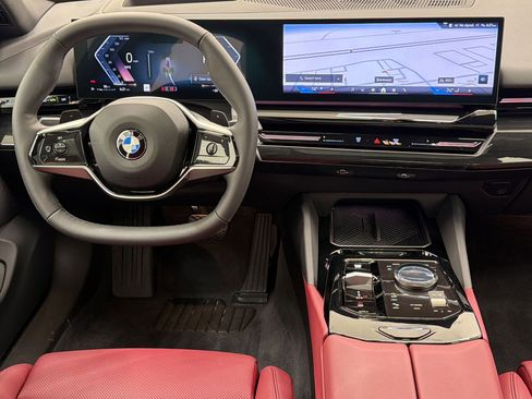 Certified 2026 BMW 530i xDrive w/ Premium Package AWD/4WD image 26