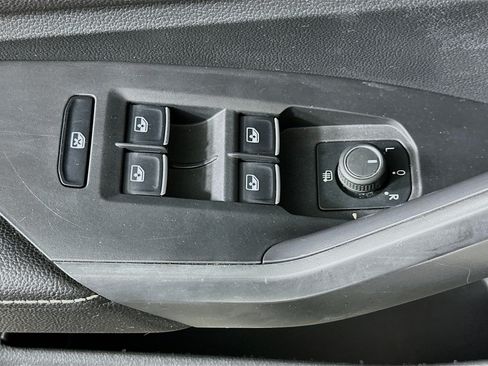 Used 2024 Volkswagen Jetta S FWD image 15
