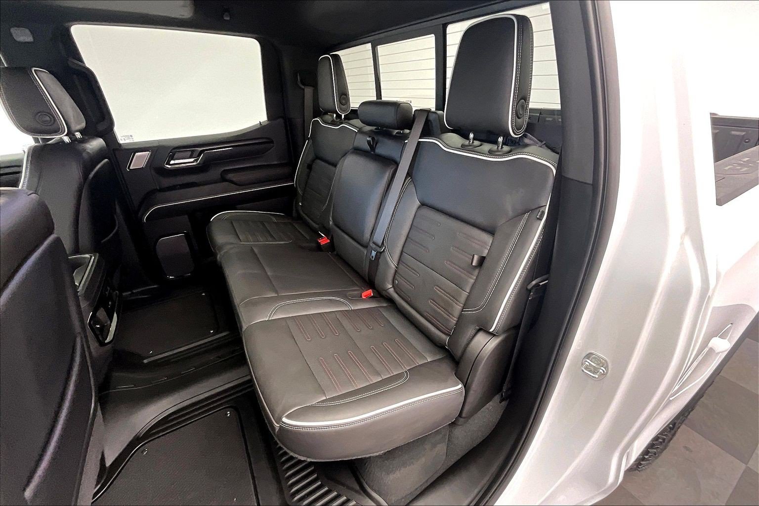 Used 2026 GMC Sierra 1500 AT4X AWD/4WD image 19