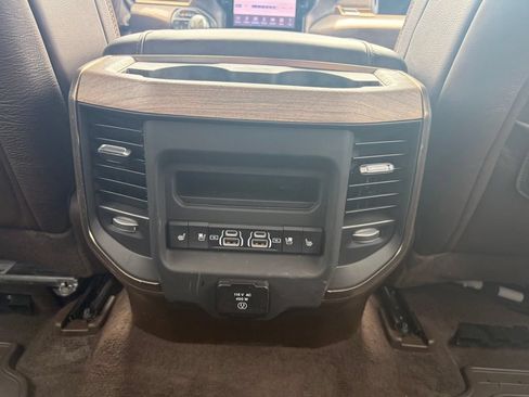 Used 2025 RAM 1500 Limited w/ Trailer Tow Group AWD/4WD image 43