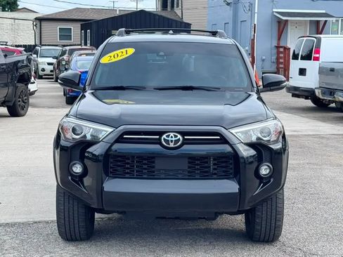 Used 2021 Toyota 4Runner SR5 Premium w/ Moonroof Package AWD/4WD image 8