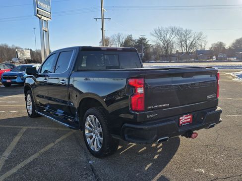 Used 2022 Chevrolet Silverado 1500 High Country AWD/4WD image 3