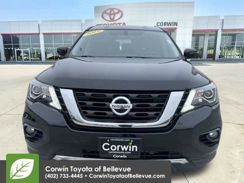 Used 2019 Nissan Pathfinder SL image 8