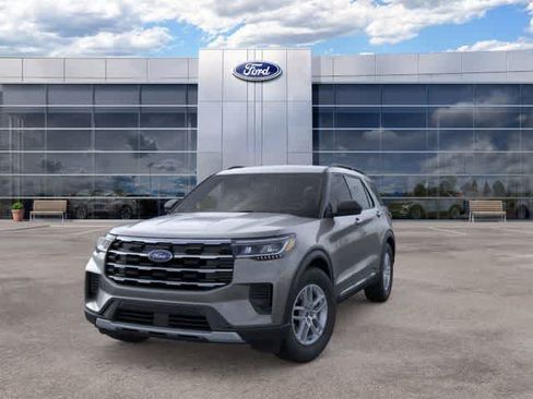New 2025 Ford Explorer Active AWD/4WD image 2