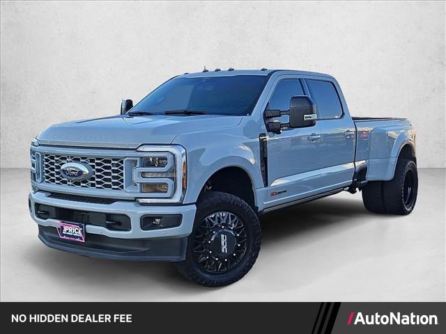 Certified 2025 Ford F350 Platinum AWD/4WD image 1