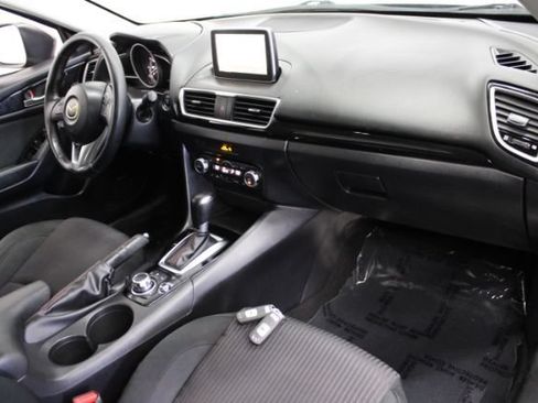 Used 2015 MAZDA MAZDA3 i Touring w/ Technology Package FWD image 24