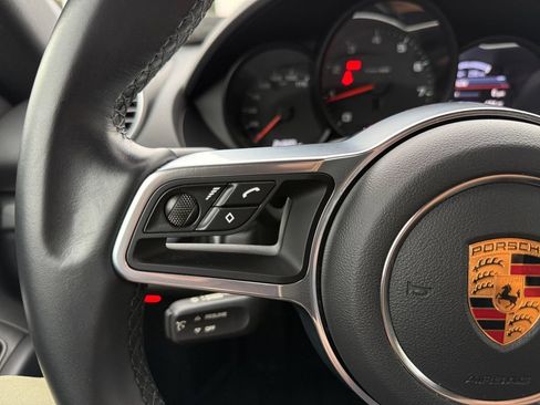 Used 2019 Porsche 718 Cayman RWD image 31