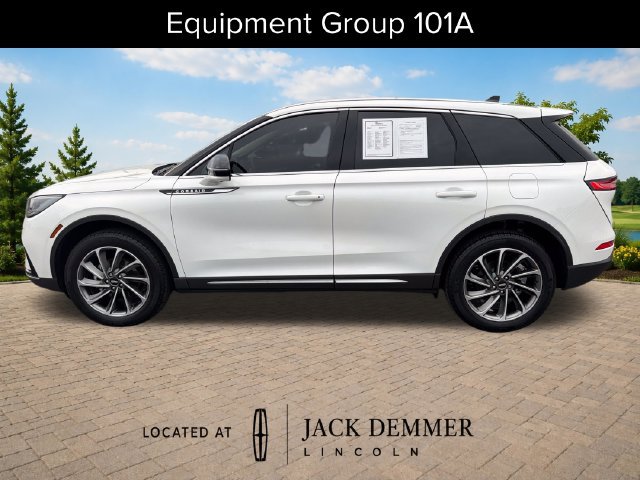 Used 2024 Lincoln Corsair AWD w/ Equipment Group 101A image 4