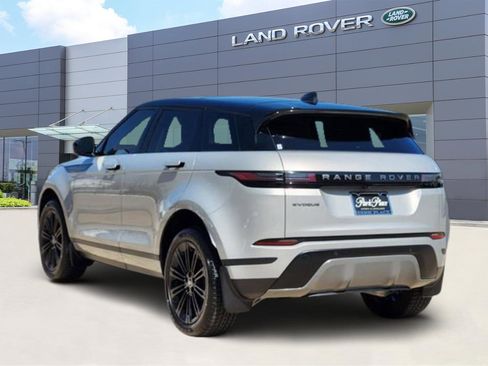 Used 2024 Land Rover Range Rover Evoque S image 4