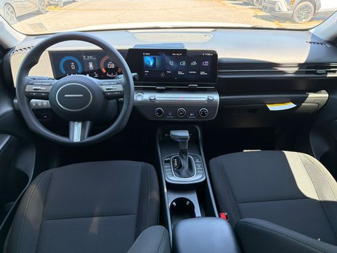 Used 2026 Hyundai Kona SE FWD image 22