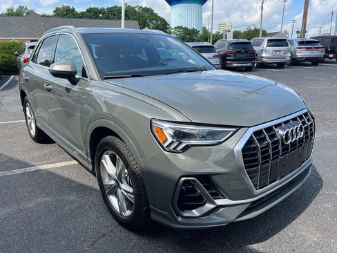 Used 2023 Audi Q3 2.0T Premium Plus w/ Premium Plus Package AWD/4WD image 4