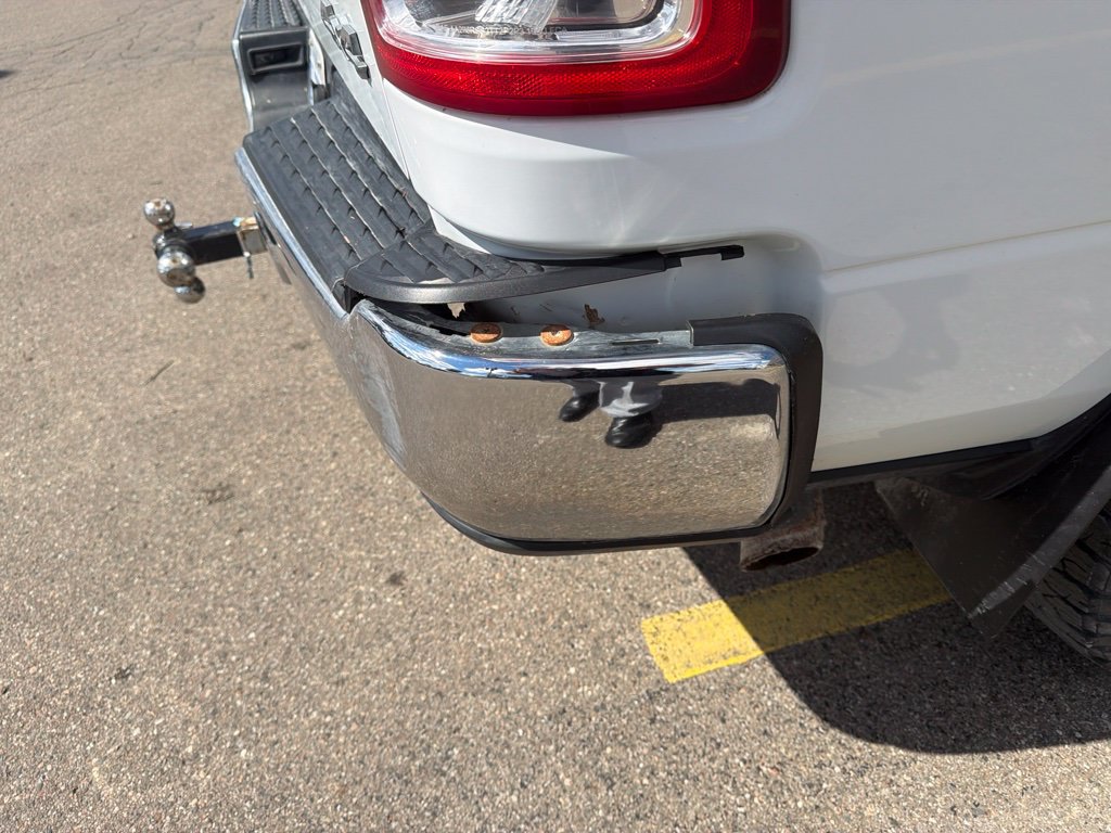 Used 2022 RAM 2500 Tradesman w/ Chrome Appearance Group AWD/4WD image 5