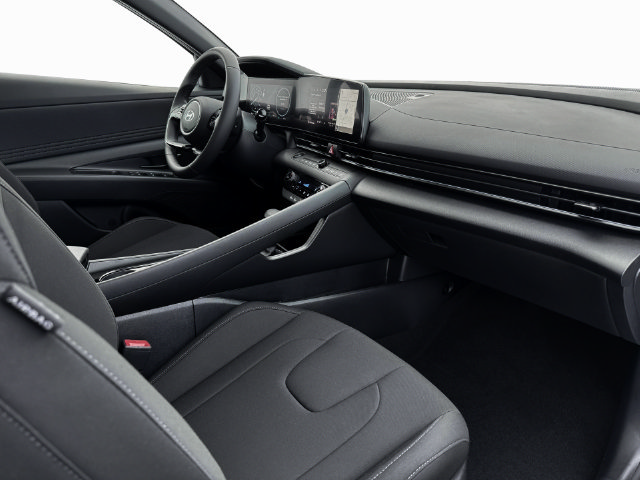 New 2025 Hyundai Elantra SEL FWD image 15
